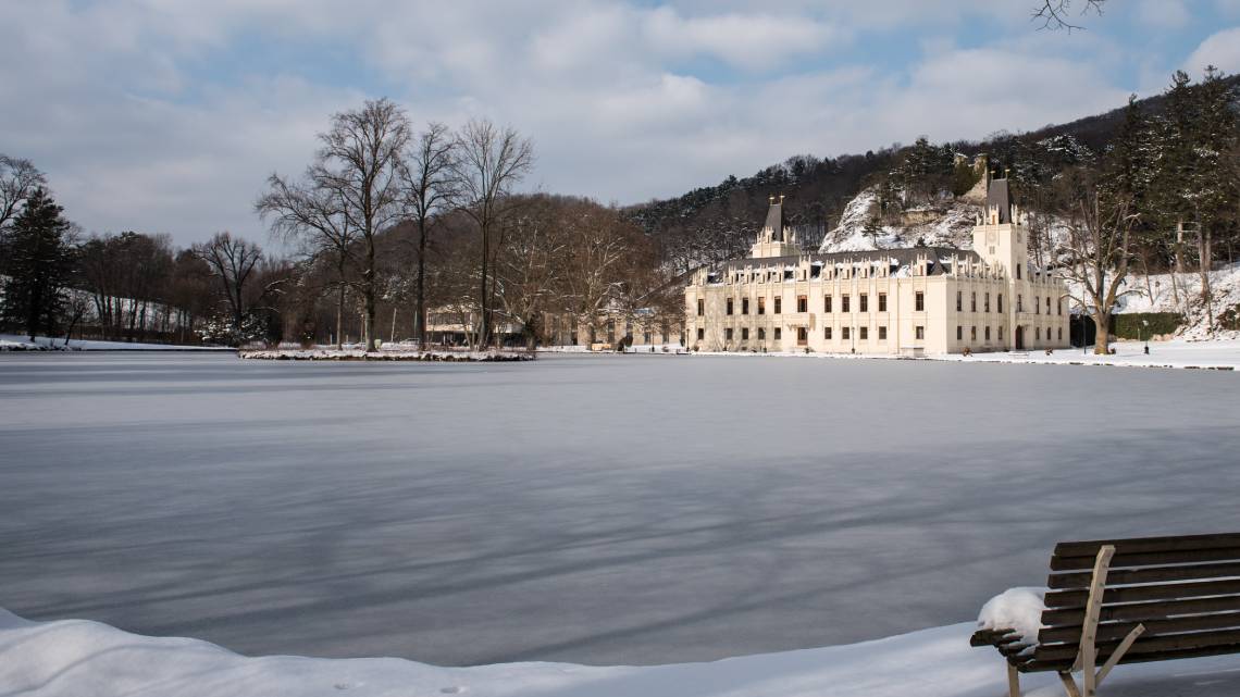 Schloss Hernstein im Winter